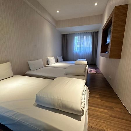 Young Soarlan Hotel - Đài Nam Ngoại thất bức ảnh