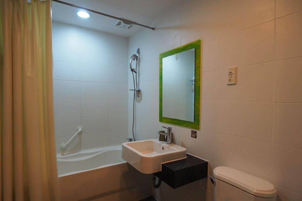 Young Soarlan Hotel - Đài Nam Ngoại thất bức ảnh